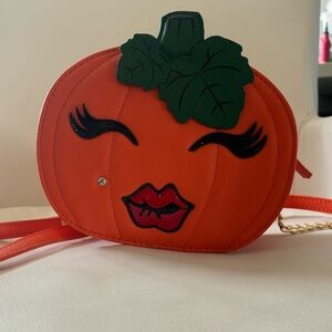 NEW KITSCH PUMPKIN CROSSBODY BAG